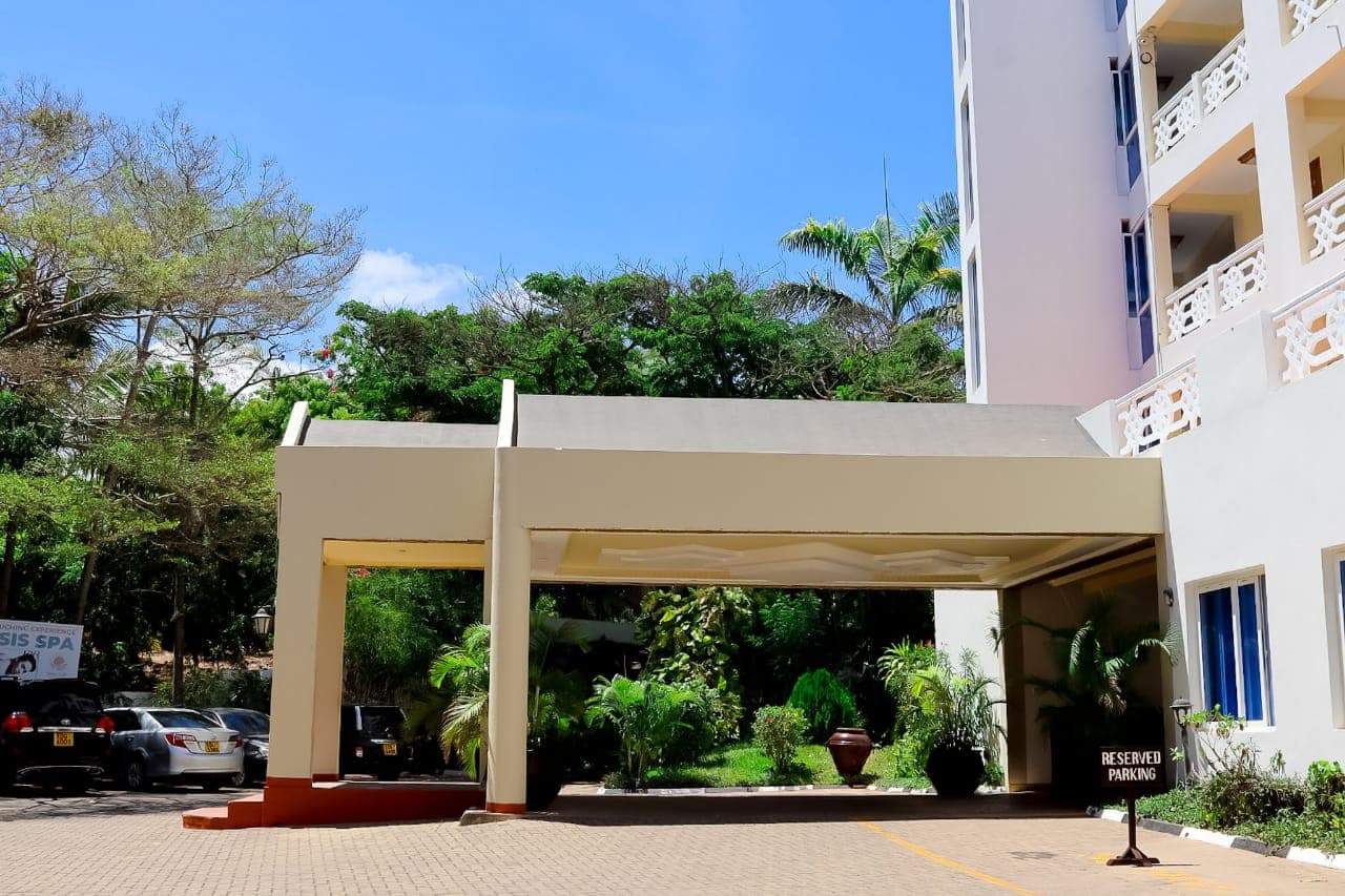 Sunrise Resort exterior and amenities, Mombasa