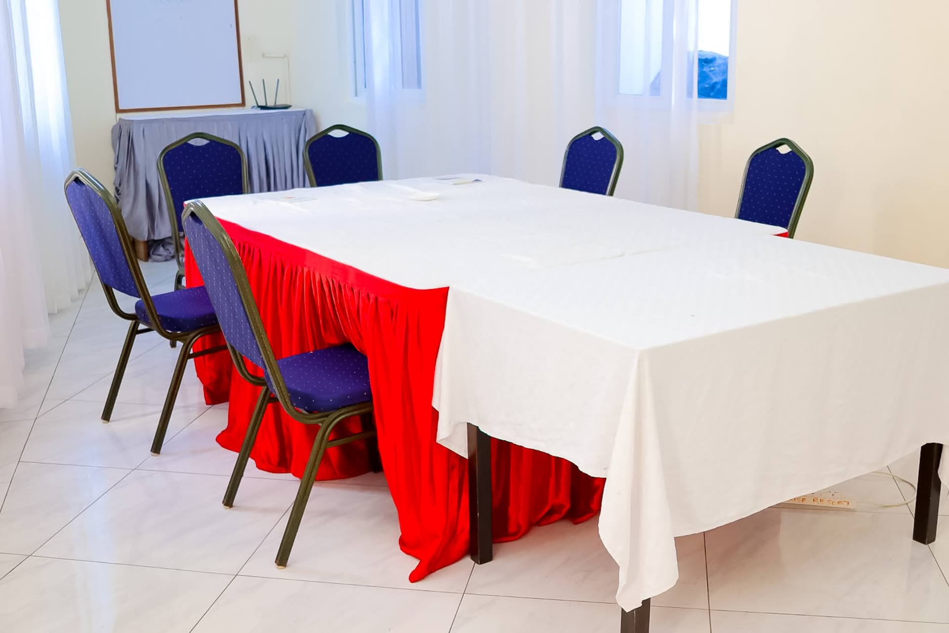 Sunrise Resort meeting room