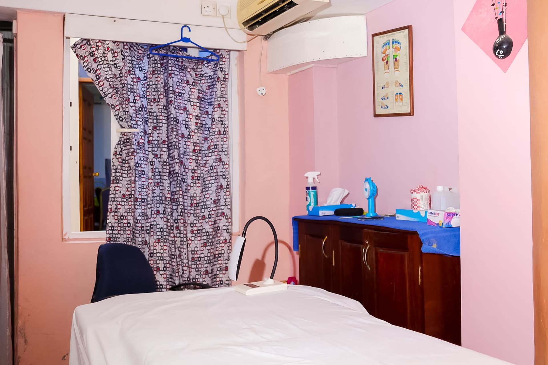 Oasis Wellness Centre treatment room