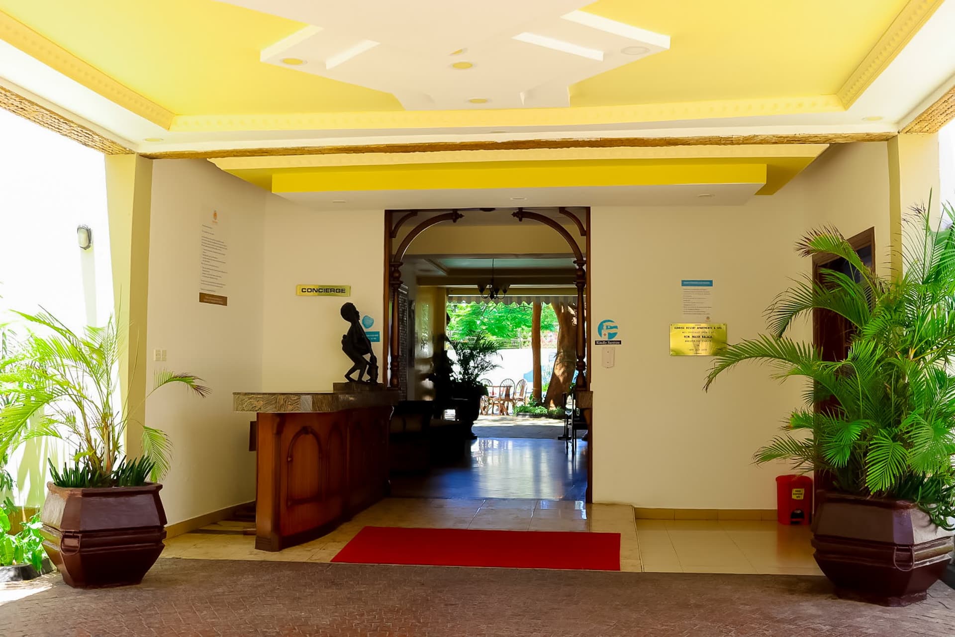 Sunrise Resort lobby entrance